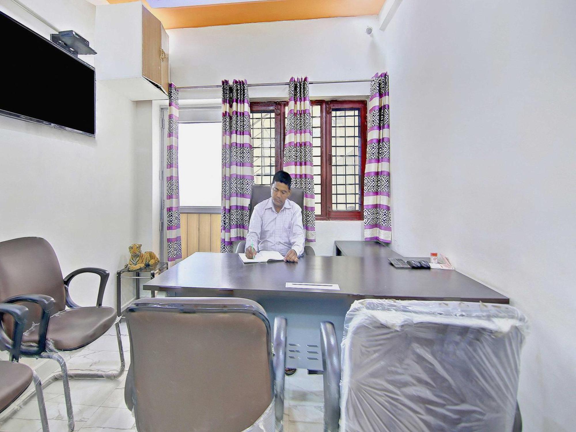 Home 78802 Balaji Bhawan Jhājra Esterno foto
